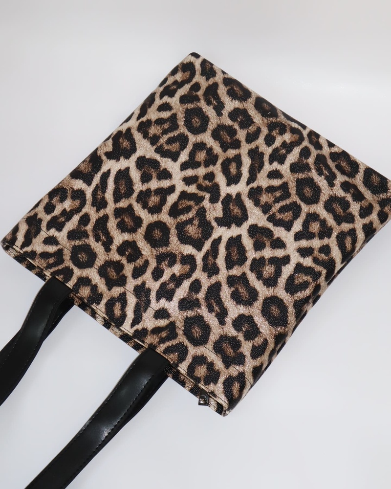 Леопардова сумка-шопер розмір M бежевого кольору 1151 фото