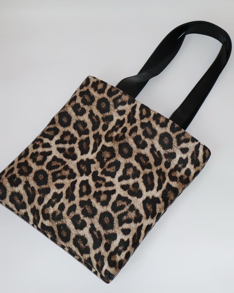 Леопардова сумка-шопер розмір M бежевого кольору 1151 фото