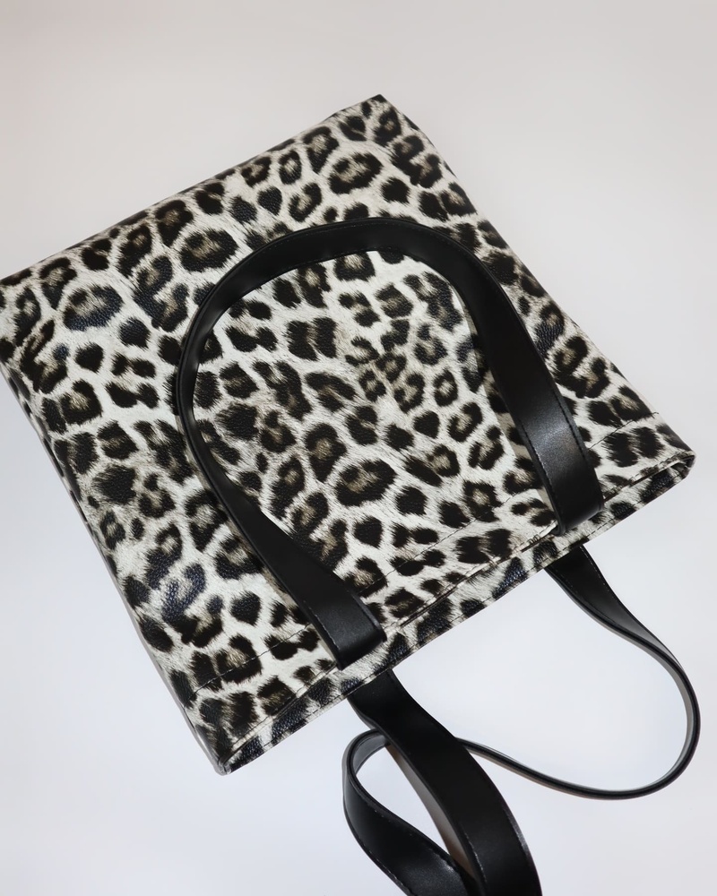 Леопардова сумка-шопер розмір M білого кольору 1152 фото