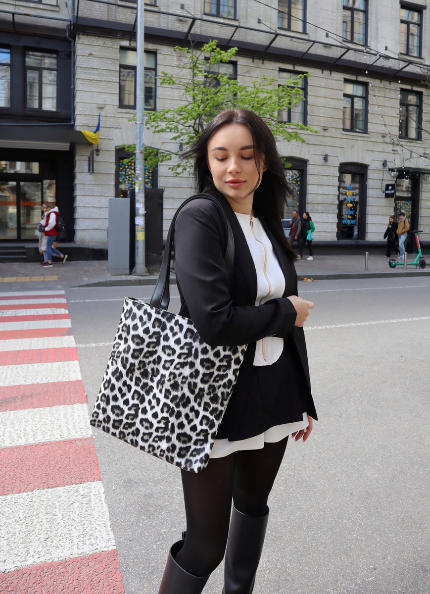 Леопардова сумка-шопер розмір M білого кольору 1152 фото